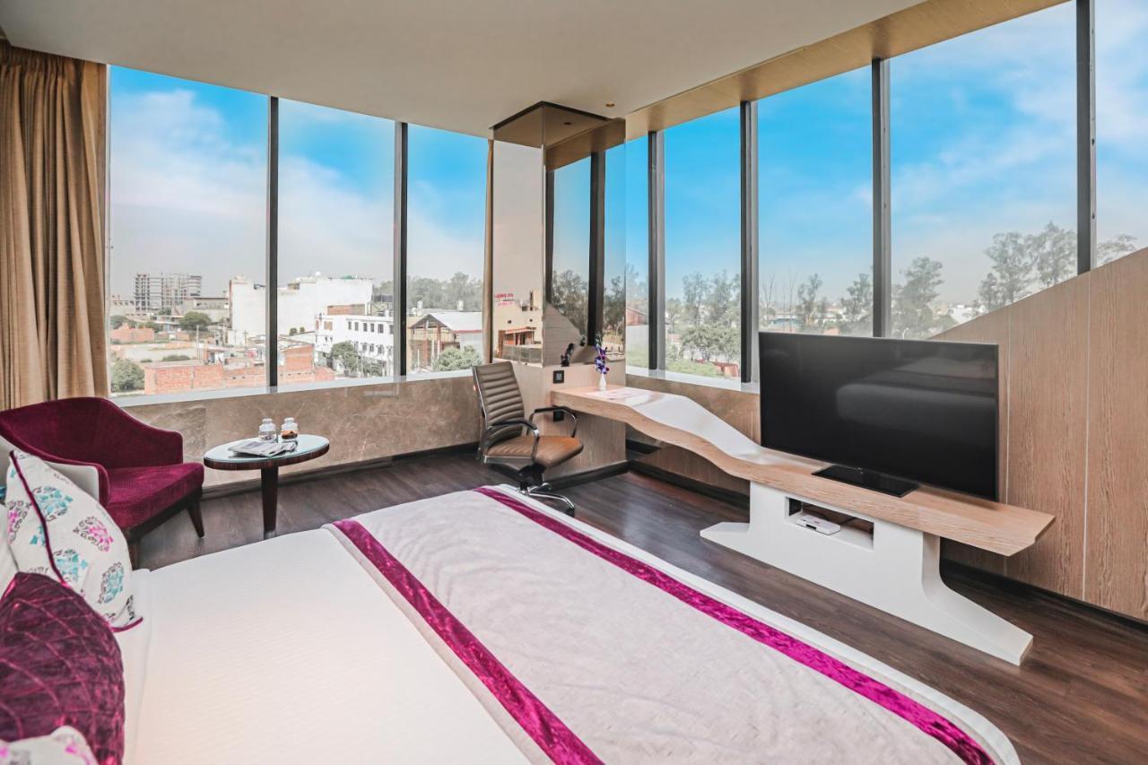 Regenta Place Verka Amritsar Dış mekan fotoğraf
